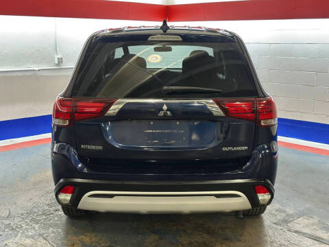 2019 Mitsubishi Outlander ES