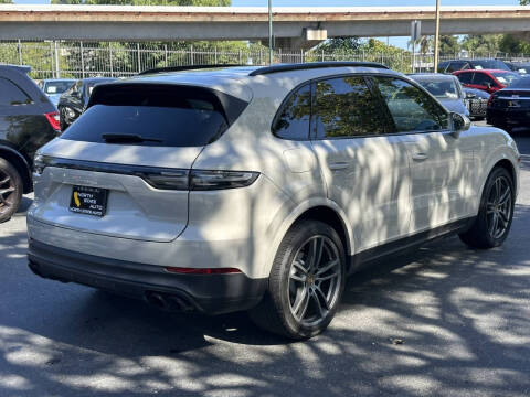 2023 Porsche Cayenne S