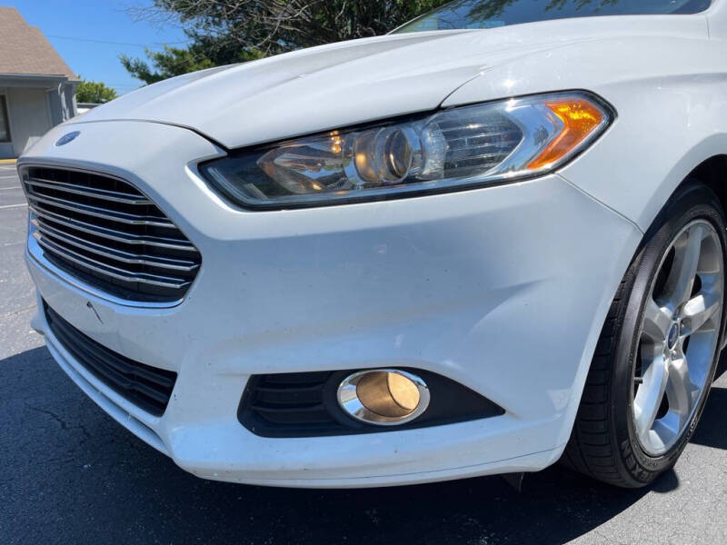 2015 Ford Fusion SE
