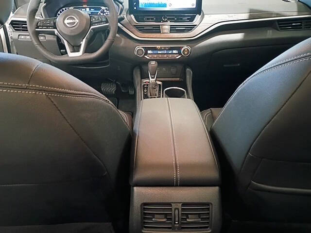 2025 Nissan Altima 2.5 SL