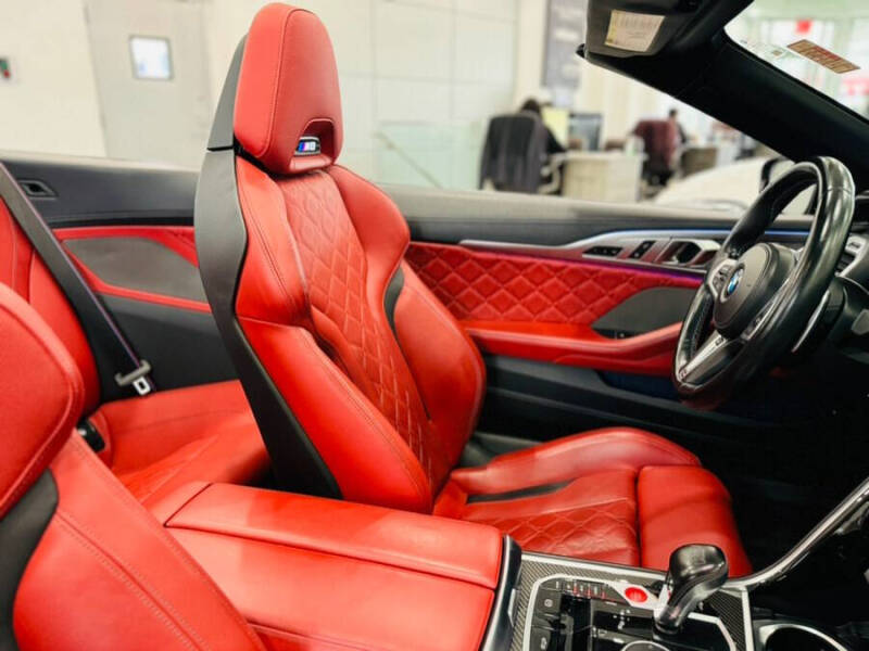 2022 BMW M8 Competition