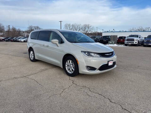 2020 Chrysler Pacifica Touring