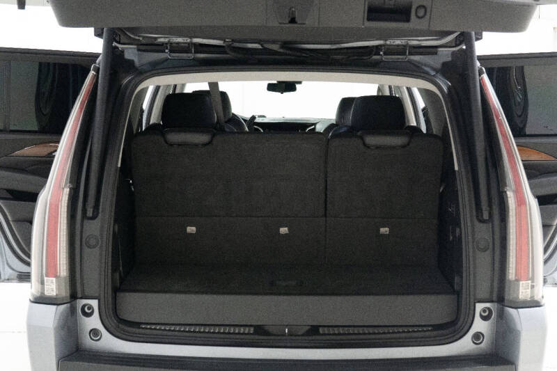 2020 Cadillac Escalade Luxury