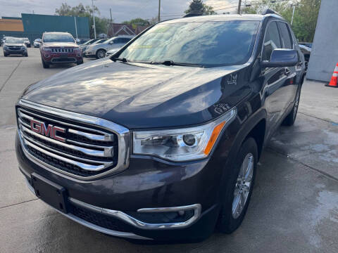 2017 GMC Acadia SLE-2