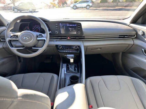 2022 Hyundai Elantra