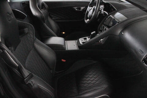 2017 Jaguar F-TYPE SVR