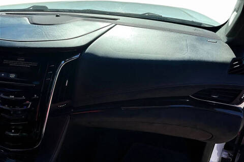 2016 Cadillac Escalade Platinum