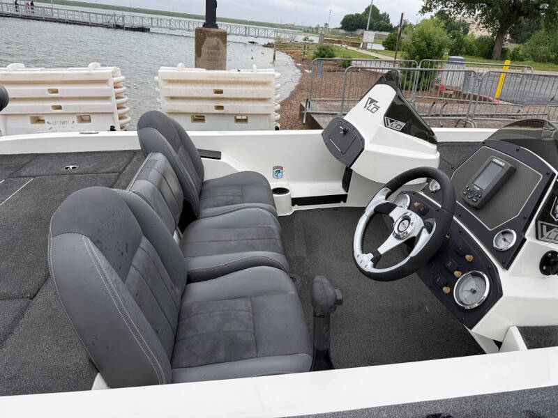 2016 Stratos 176 VLO