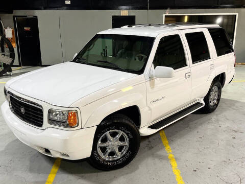 2000 Cadillac Escalade