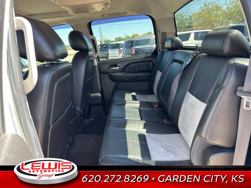 2013 Chevrolet Silverado 2500HD for sale at Lewis Chevrolet of Garden City in Garden City, KS