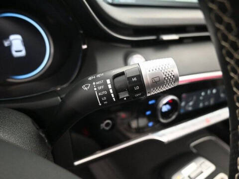 2023 Genesis Electrified GV70