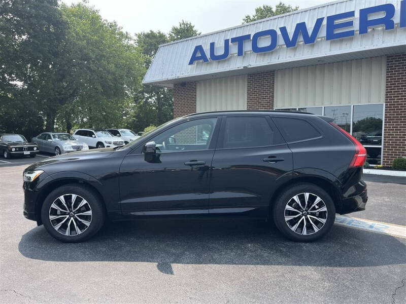 2023 Volvo XC60 B5 Plus Dark Theme