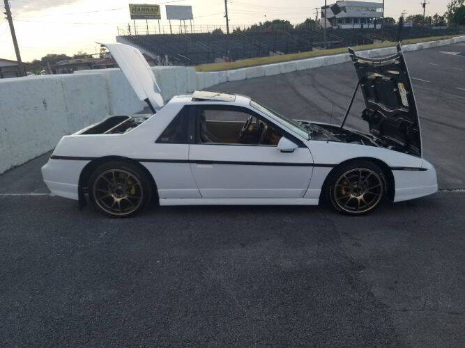 1986 Pontiac Fiero SE