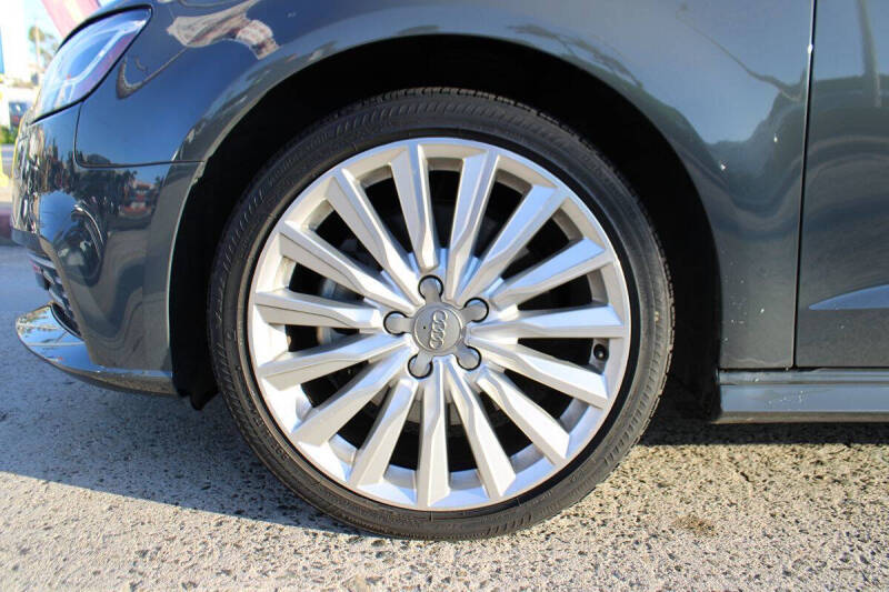 2017 Audi A3 Sportback e-tron 1.4T Premium Plus