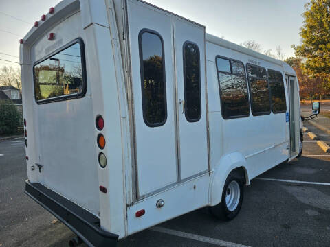 2014 Ford E-Series E-450 SD