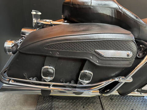 2002 Harley-Davidson FLHRC - Road King Classi