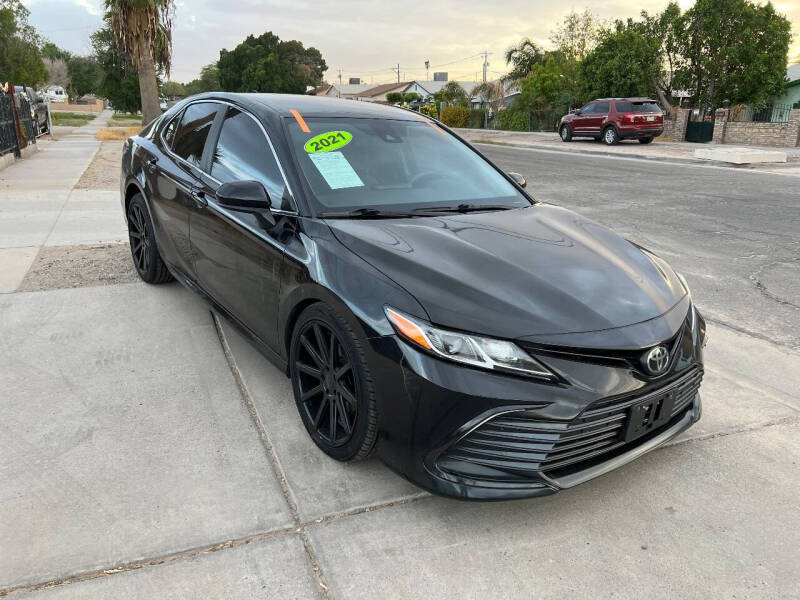 2021 Toyota Camry LE photo 2