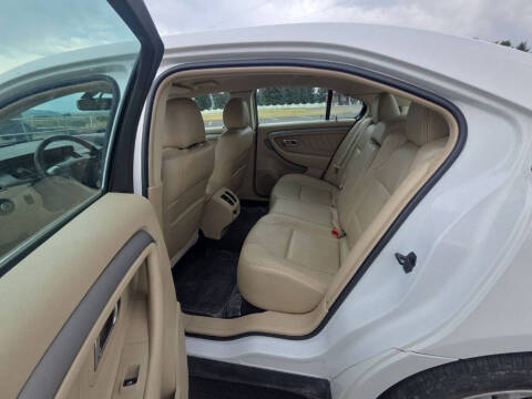2014 Ford Taurus SEL