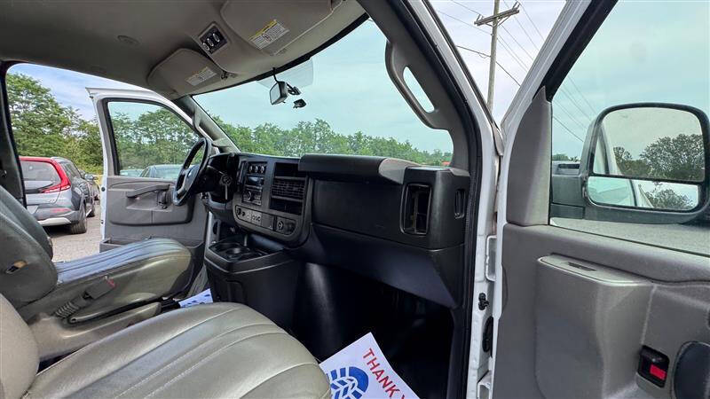 2017 Chevrolet Express LS 2500