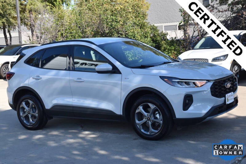 2025 Ford Escape ST-Line Select