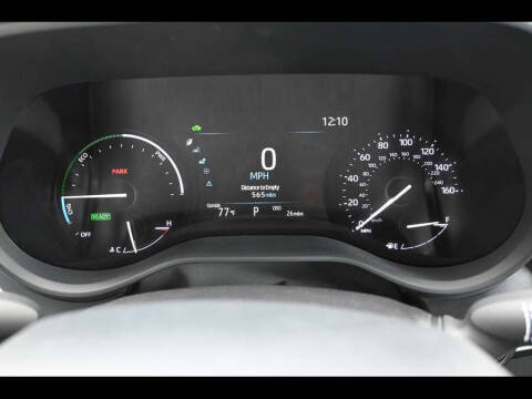 2025 Toyota Sienna LE 8-Passenger