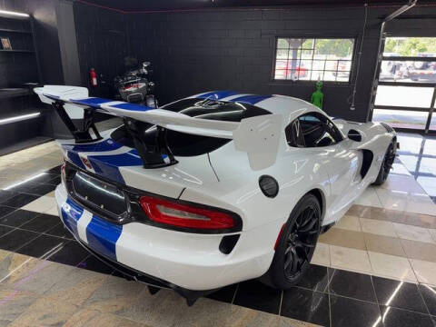 2016 Dodge Viper GTC