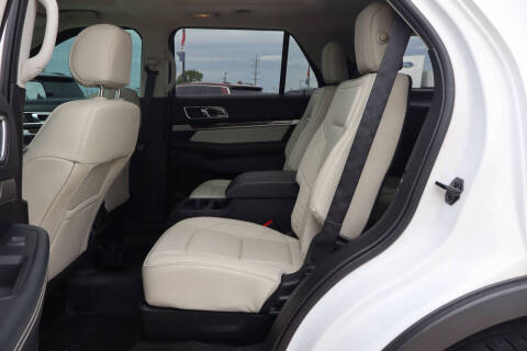 2017 Ford Explorer Platinum