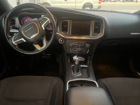 2015 Dodge Charger SXT