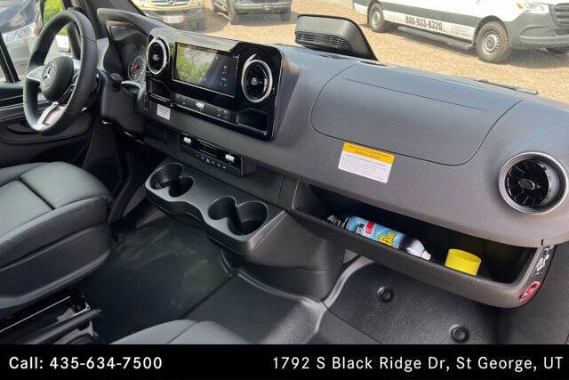 2025 Mercedes-Benz Sprinter