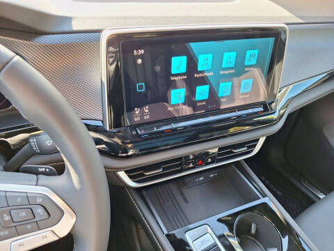 2026 Volkswagen Atlas Cross Sport SEL R-Line Black 4Motion