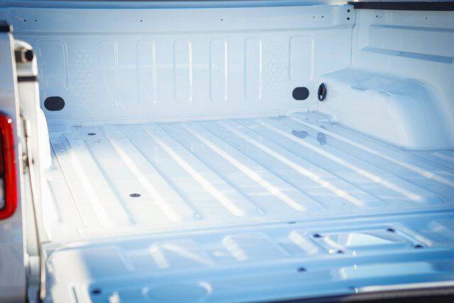 2025 Jeep Gladiator NightHawk