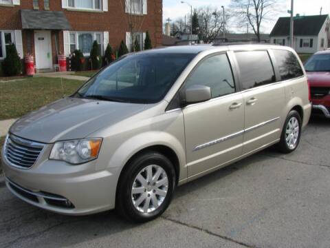 2013 Chrysler Town and Country for sale at CLASSIC MOTOR CARS in West Allis WI