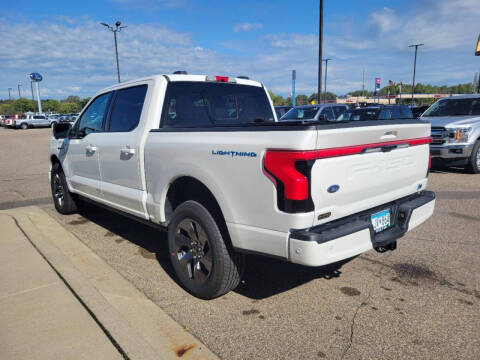 2023 Ford F-150 Lightning Lariat
