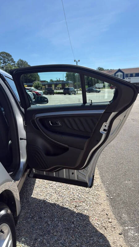 2018 Ford Taurus SEL