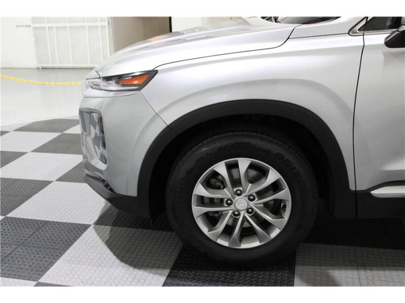 2020 Hyundai Santa Fe SE