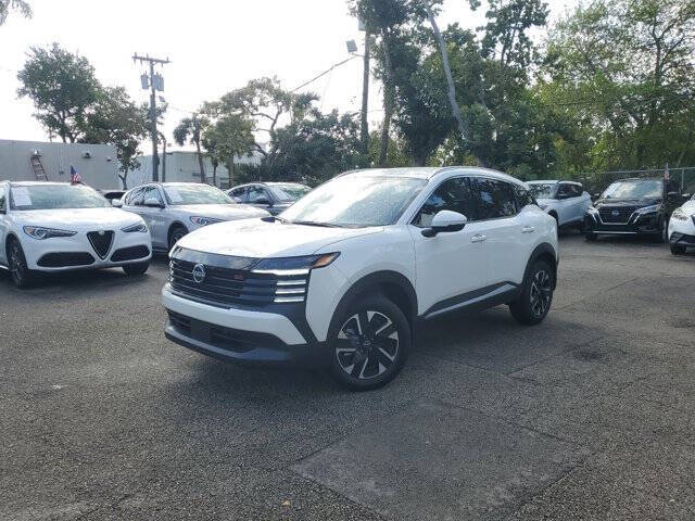 2025 Nissan Kicks SR