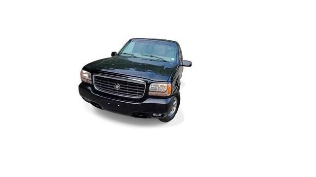 2000 Cadillac Escalade for sale at Bowman Auto Center in Clarkston, MI