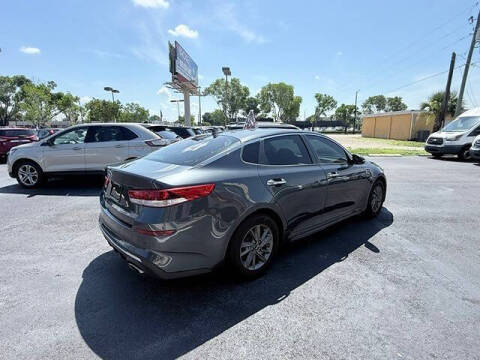 2019 Kia Optima LX
