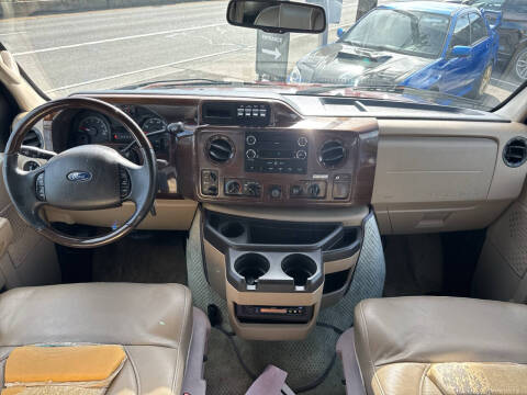 2011 Ford E-Series E-150