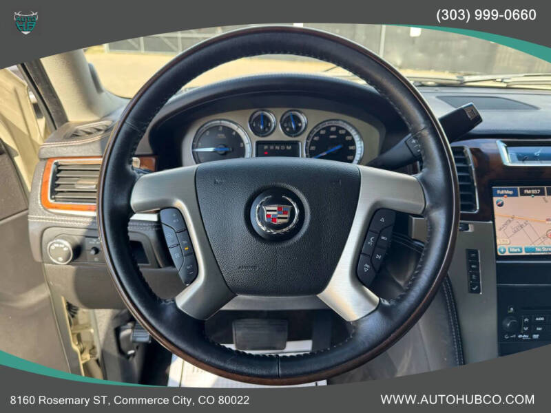 2013 Cadillac Escalade Platinum Edition