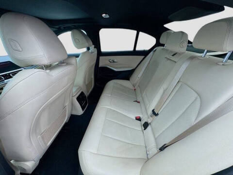 2022 BMW 3 Series 330i