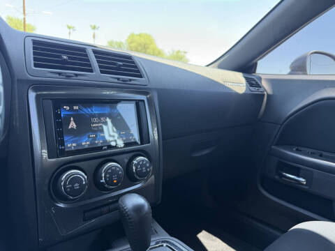 2014 Dodge Challenger SXT