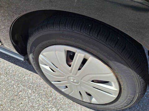 2017 Mitsubishi Mirage ES