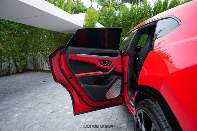 2019 Lamborghini Urus