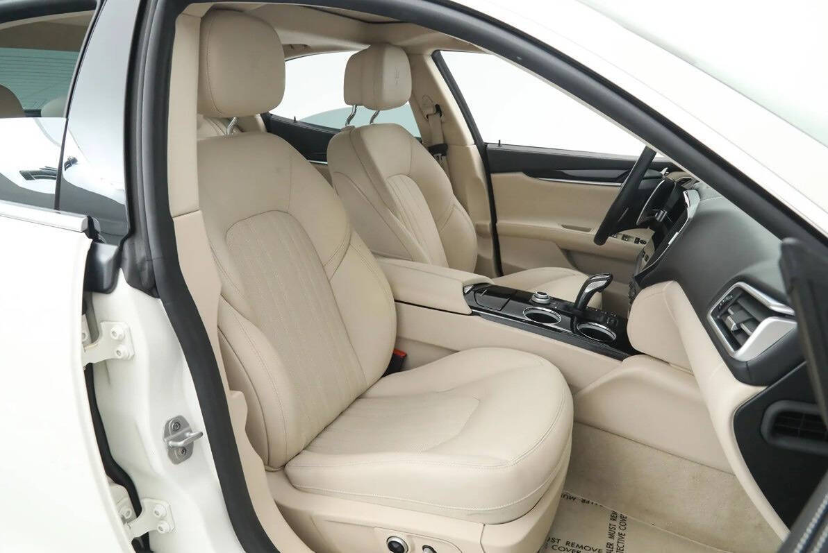 2022 Maserati Ghibli 21