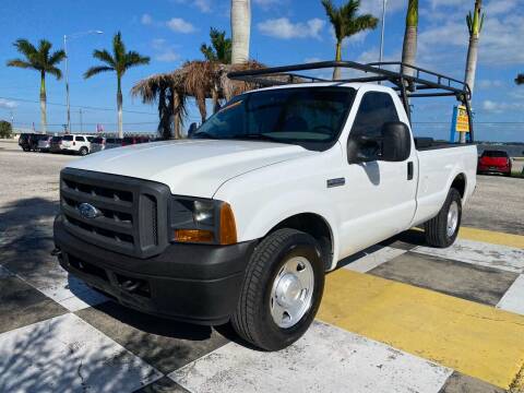 2005 Ford F-250 Super Duty for sale at D&S Auto Sales, Inc in Melbourne FL