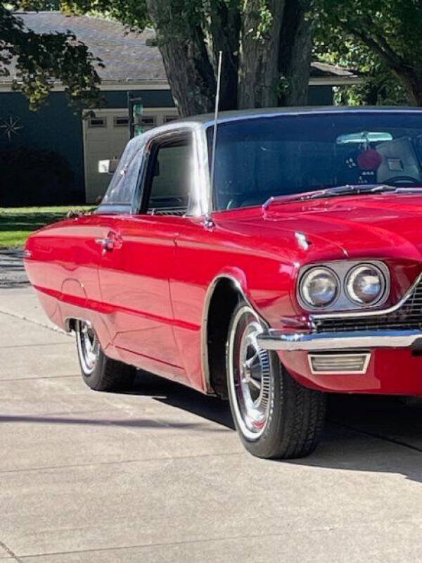1966 Ford Thunderbird