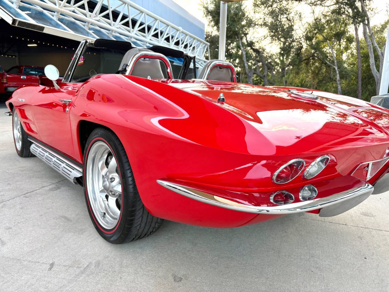1963 Chevrolet Corvette 16