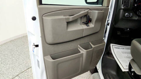 2025 Chevrolet Express 2500
