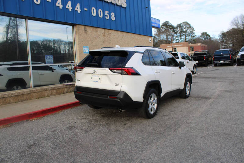 2021 Toyota RAV4 XLE